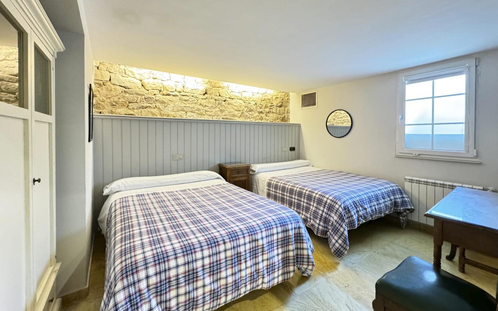 Posada Villa Rosa Reinosa Bagian luar foto