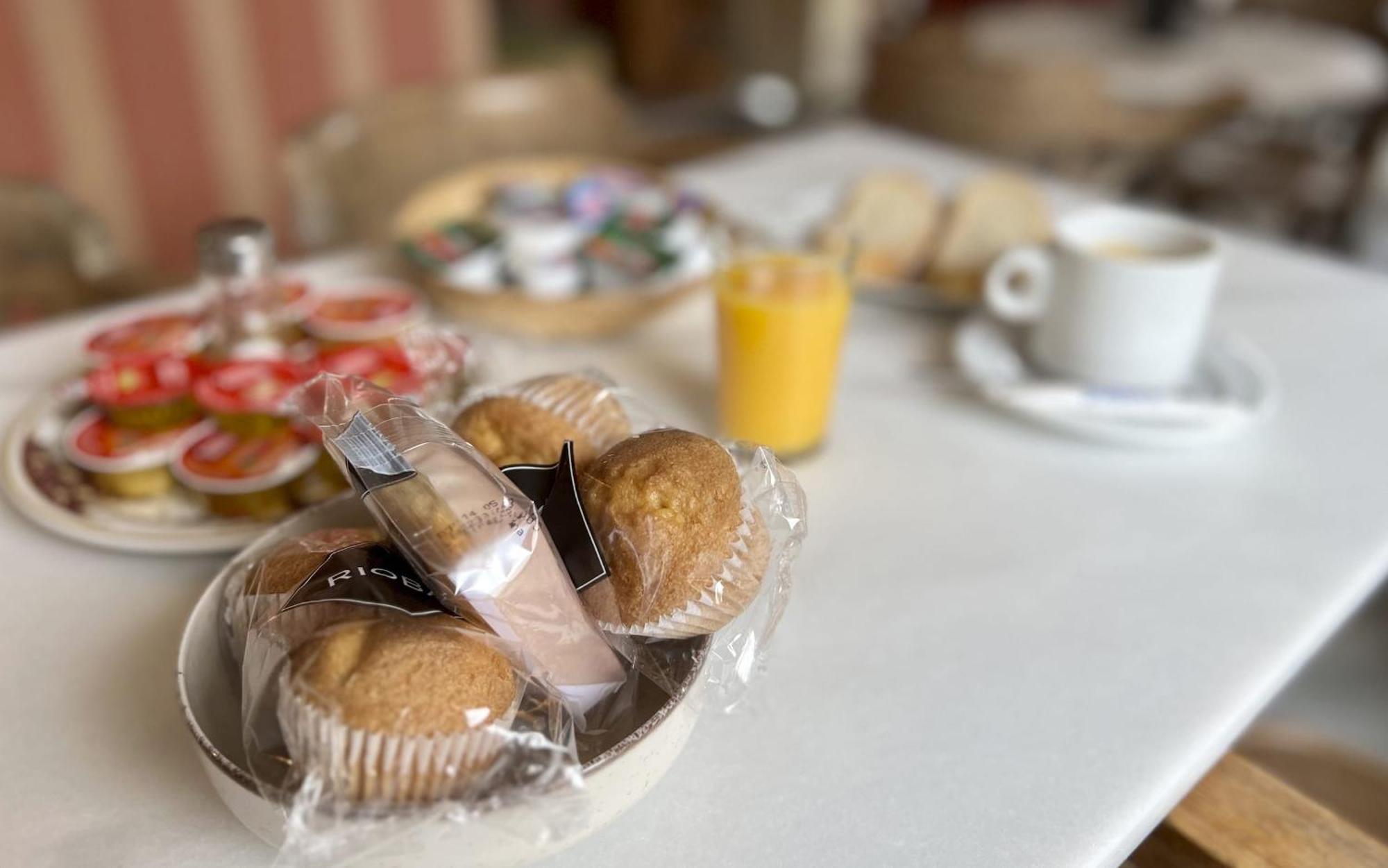 Posada Villa Rosa Reinosa Bagian luar foto