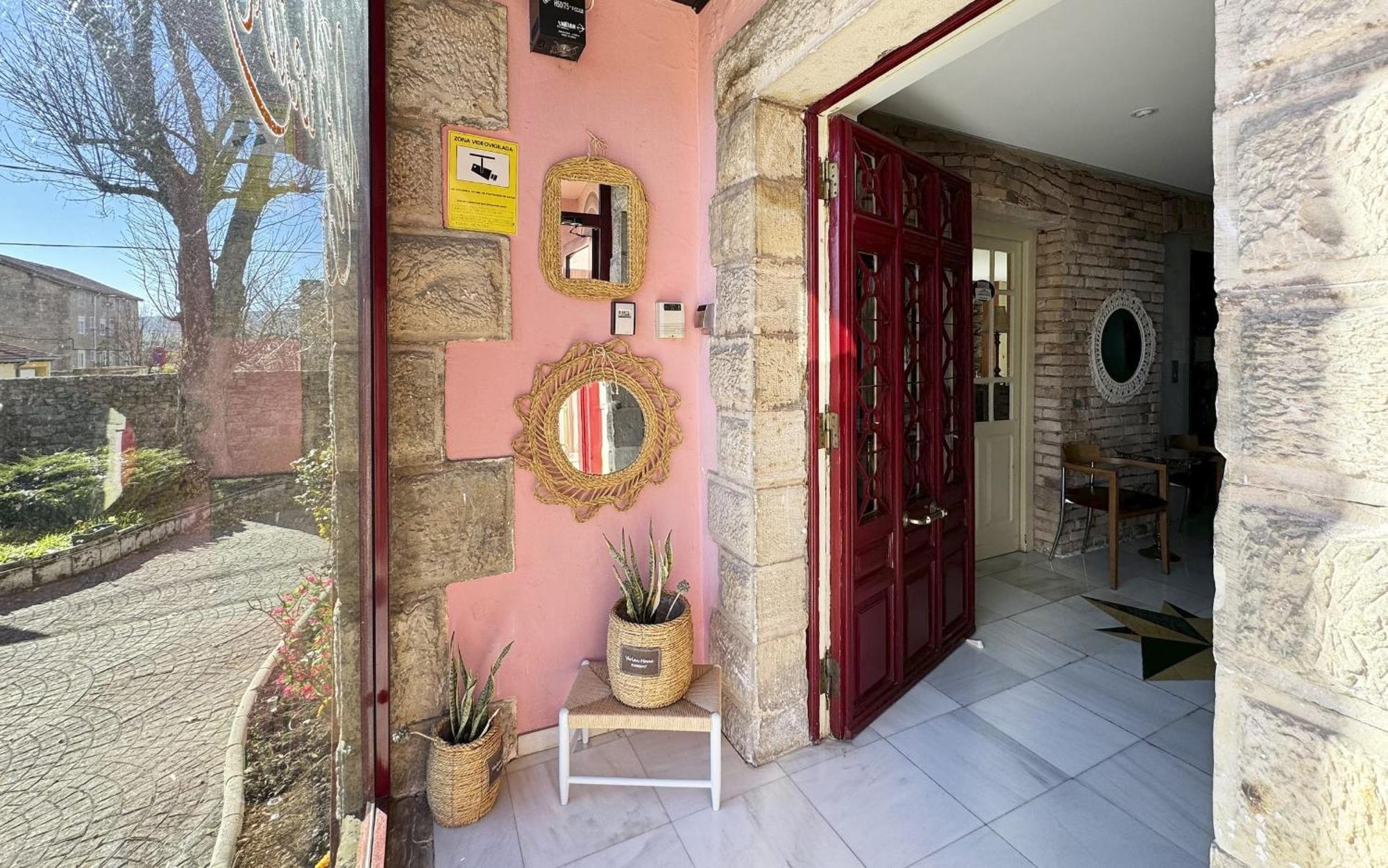 Posada Villa Rosa Reinosa Bagian luar foto